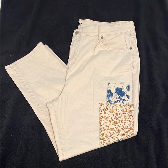 Sonoma Cream Jeans with Floral Patches new womens size 18 - Picture 1 of 12